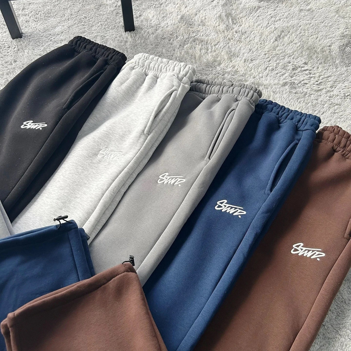 3 / 3 Men’s Retro Loose-Fit Straight-Leg Sweatpants